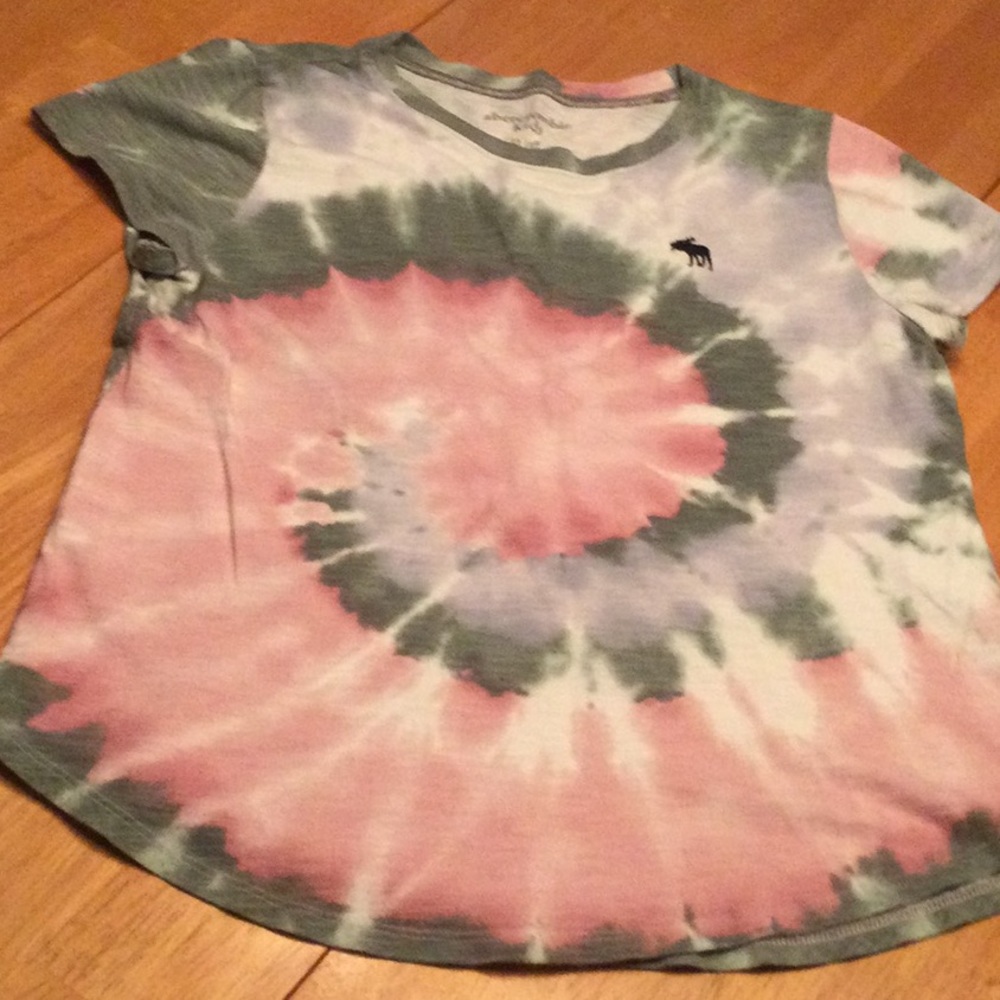 Abercrombie Tie dye shirt